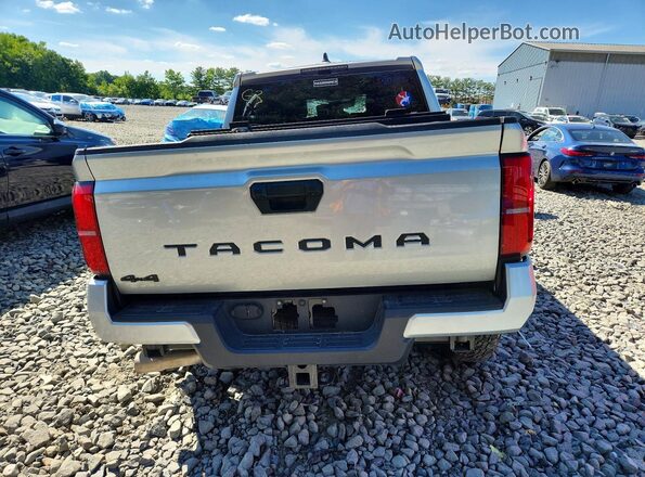 3TYLE5JN5ST104705 2025 TOYOTA TACOMA Gray Вид ззаду