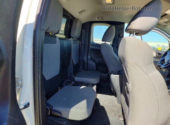 3TYRX5GN1MT018127 2021 TOYOTA TACOMA White Vista de los asientos traseros