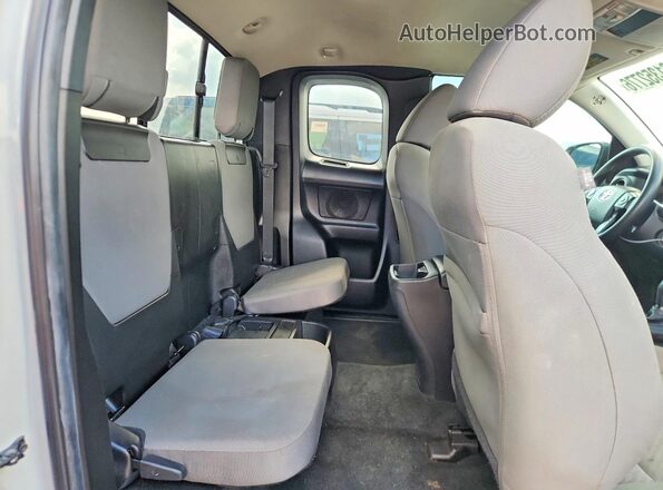 3TYRX5GN1NT065028 2022 TOYOTA TACOMA White Widok tylnych siedzeń