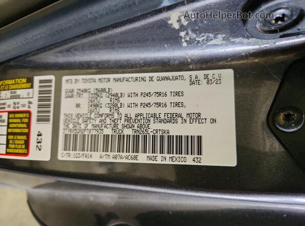 3TYRX5GN2PT077935 2023 TOYOTA TACOMA Gray Vista de la etiqueta del VIN