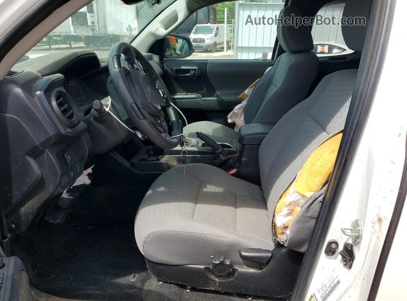 3TYRX5GN3MT018906 2021 TOYOTA TACOMA Белый Вид салона спереди