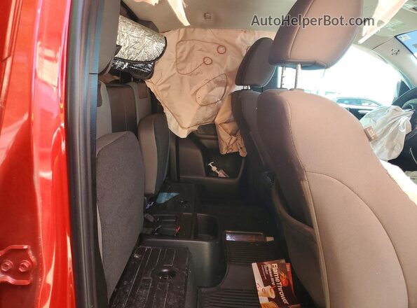 3TYRX5GN3PT083677 2023 TOYOTA TACOMA Red Vista de los asientos traseros