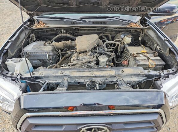 3TYRX5GN4NT063399 2022 TOYOTA TACOMA Black Rear interior view