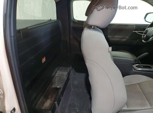 3TYRX5GN5NT047728 2022 TOYOTA TACOMA White Vista de los asientos traseros