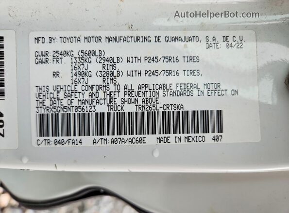 3TYRX5GN5NT056123 2022 TOYOTA TACOMA White Widok komory silnika