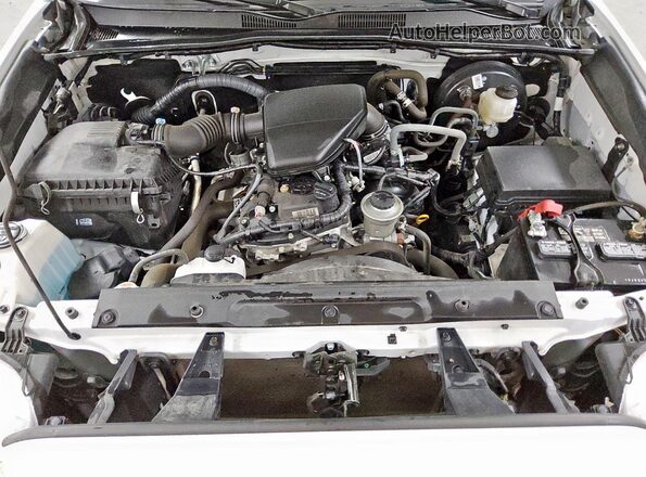 3TYRX5GN8PT083240 2023 TOYOTA TACOMA White Սալոնի հետևի տեսք