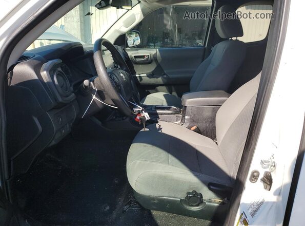 3TYRX5GN9NT048980 2022 TOYOTA TACOMA White Widok wnętrza z przodu
