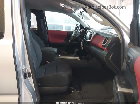 3TYRX5GNXNT056912 2022 TOYOTA TACOMA Silver Vista interior delantera