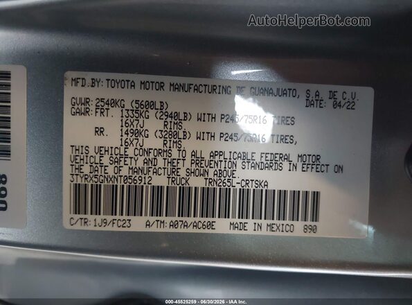 3TYRX5GNXNT056912 2022 TOYOTA TACOMA Silver Vista del compartimento del motor
