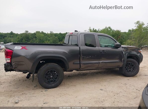 3TYRZ5CN5MT008796 2021 TOYOTA TACOMA Gray Rear interior view