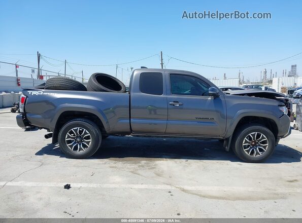 3TYRZ5CN5NT021954 2022 TOYOTA TACOMA Gray 360 interior view