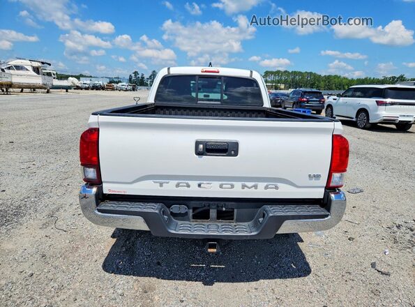 3TYRZ5CN8NT020457 2022 TOYOTA TACOMA White Vista trasera