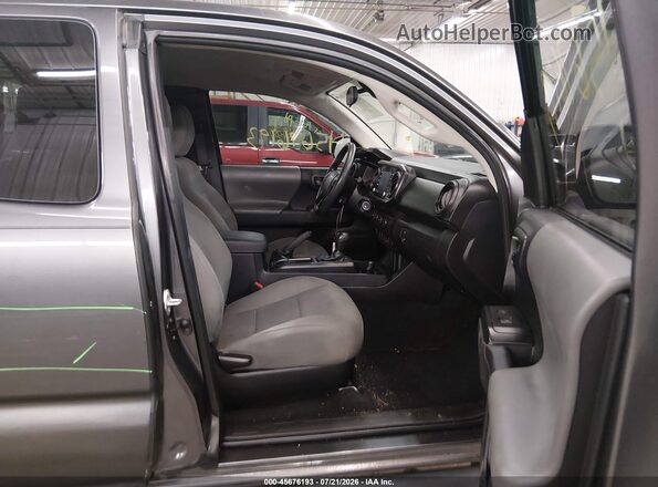 3TYSX5ENXPT019320 2023 TOYOTA TACOMA Gray Widok wnętrza z przodu