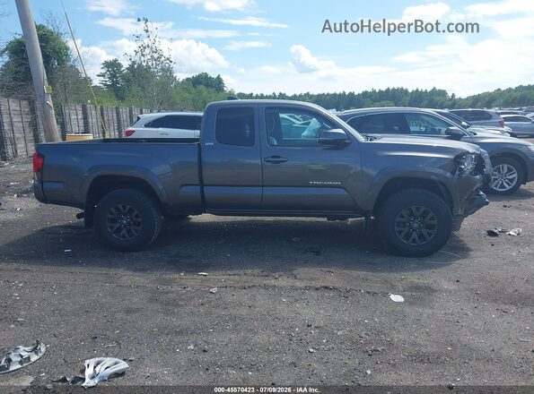 3TYSZ5AN0MT008872 2021 TOYOTA TACOMA Gray Vista interior trasera