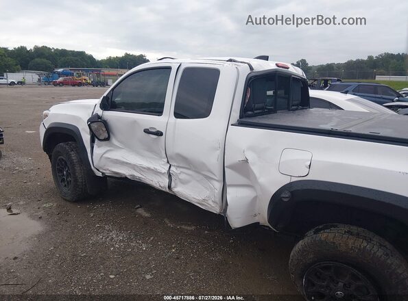 3TYSZ5AN1NT102244 2022 TOYOTA TACOMA White Սալոնի 360 աստիճան տեսք