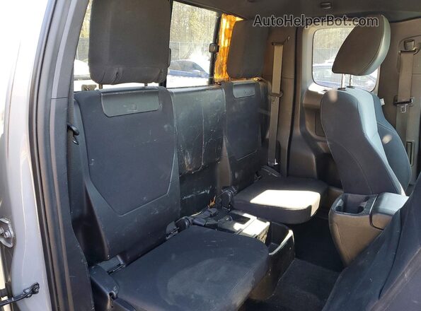 3TYSZ5AN2LT001145 2020 TOYOTA TACOMA Gray Widok tylnych siedzeń