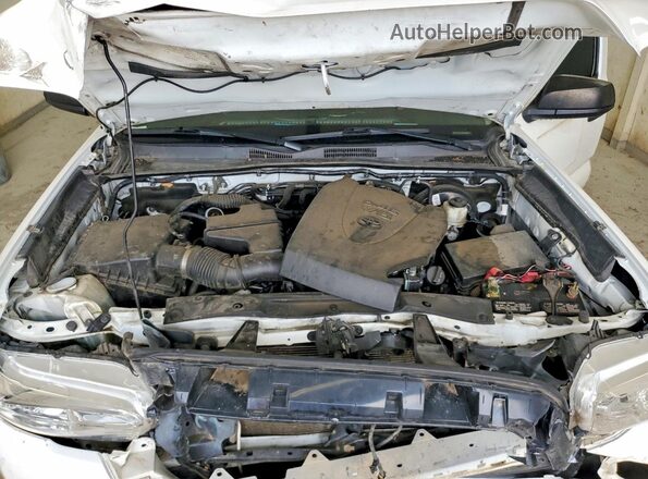 3TYSZ5AN4MT020975 2021 TOYOTA TACOMA White Սալոնի հետևի տեսք