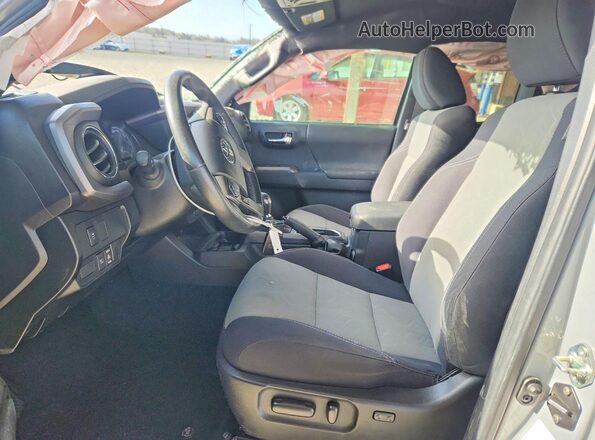 3TYSZ5AN5MT009452 2021 TOYOTA TACOMA Gray Вид салону спереду