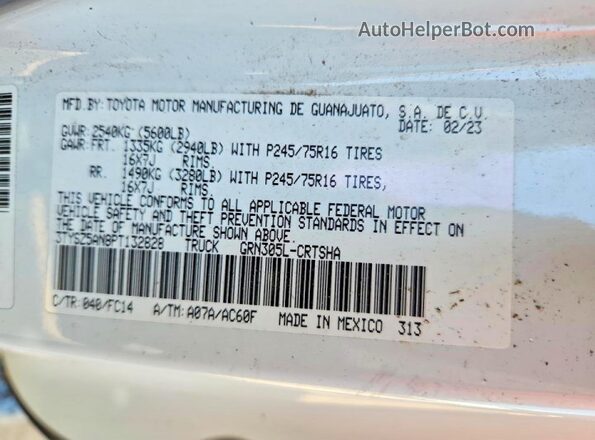 3TYSZ5AN8PT132828 2023 TOYOTA TACOMA White VIN կոդի պիտակի տեսք