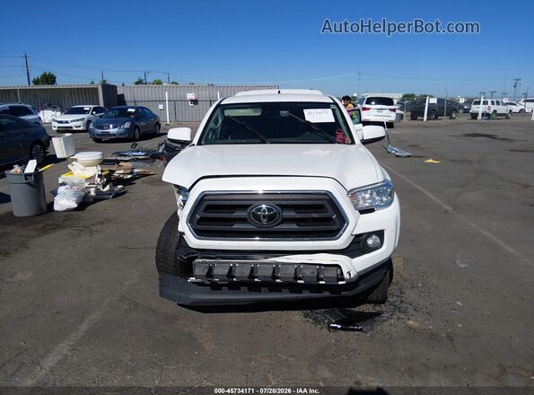 3TYSZ5ANXNT090823 2022 TOYOTA TACOMA Белый Вид задней части салона