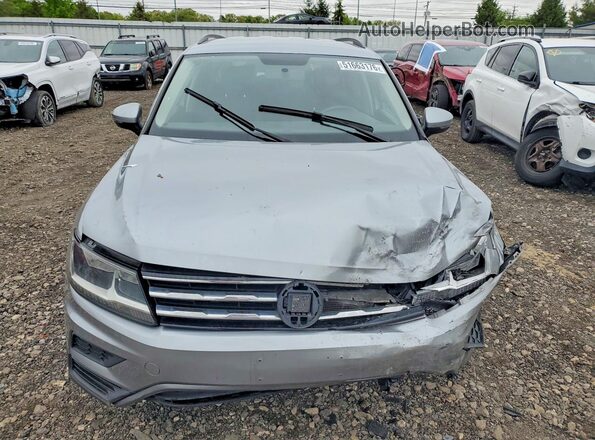 3VV0B7AX1LM118799 2020 VOLKSWAGEN TIGUAN Серебряный Вид спереди