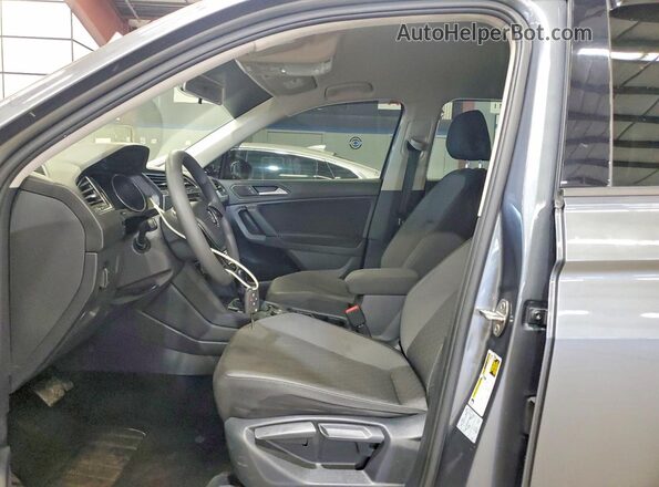 3VV0B7AX3KM188268 2019 VOLKSWAGEN TIGUAN Gray Vista interior delantera