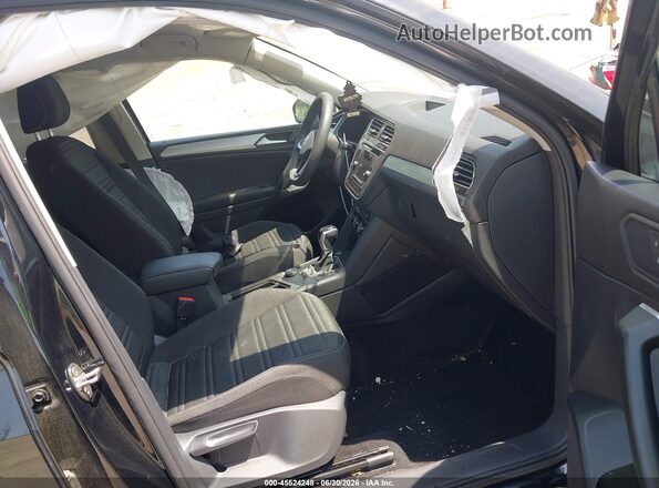 3VV0B7AX3NM166792 2022 VOLKSWAGEN TIGUAN Black Вид салону спереду