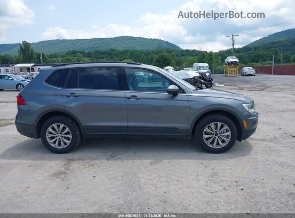 3VV0B7AX4JM044145 2018 VOLKSWAGEN TIGUAN Gray Սալոնի հետևի տեսք