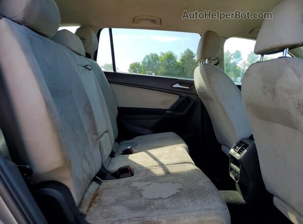 3VV0B7AX6LM140555 2020 VOLKSWAGEN TIGUAN Silver Widok tylnych siedzeń