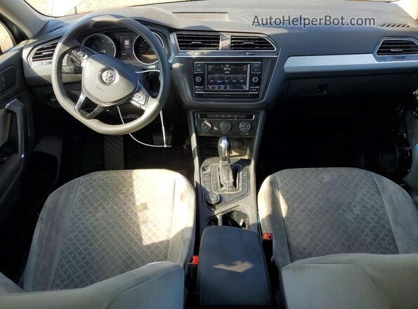 3VV0B7AX6LM140555 2020 VOLKSWAGEN TIGUAN Silver Widok deski rozdzielczej