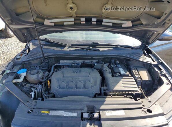3VV0B7AX6LM140555 2020 VOLKSWAGEN TIGUAN Silver Widok wnętrza z tyłu