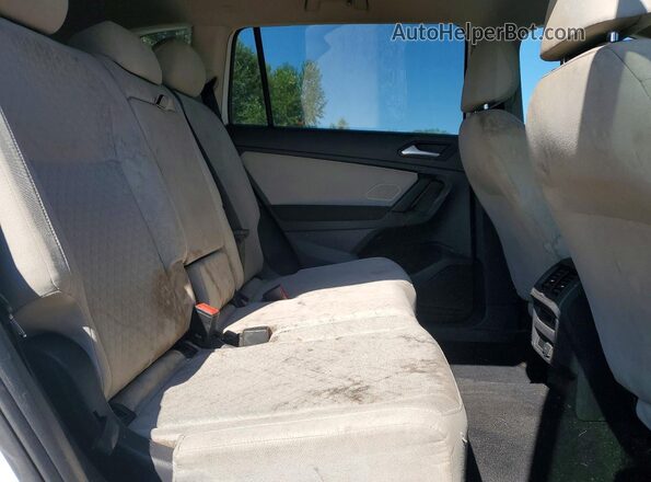 3VV0B7AX7KM201426 2019 VOLKSWAGEN TIGUAN White Vista interior trasera