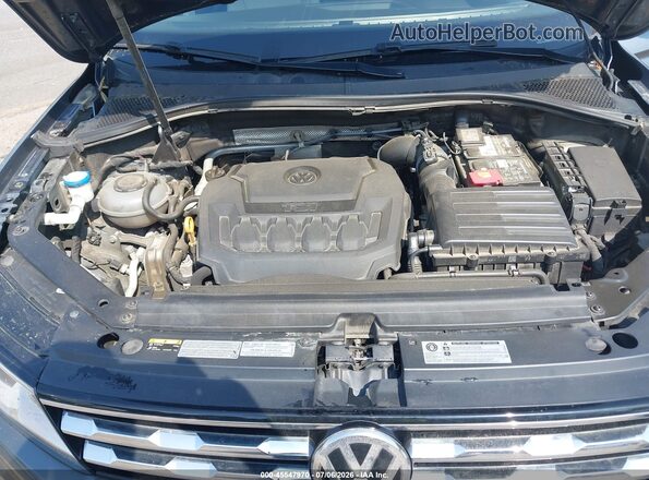3VV0B7AX8JM014968 2018 VOLKSWAGEN TIGUAN Gray Widok z tyłu