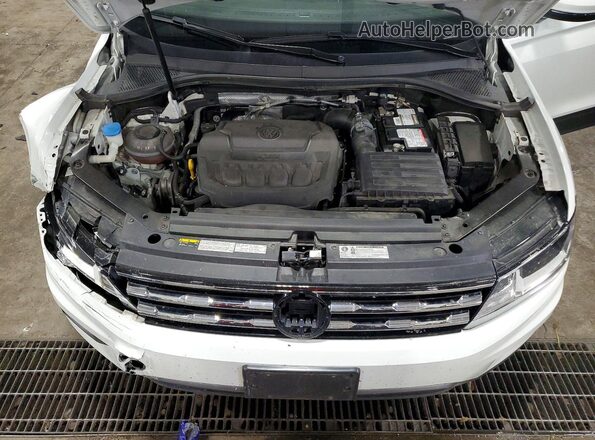 3VV0B7AX8JM047968 2018 VOLKSWAGEN TIGUAN Белый Вид подкапотного пространства