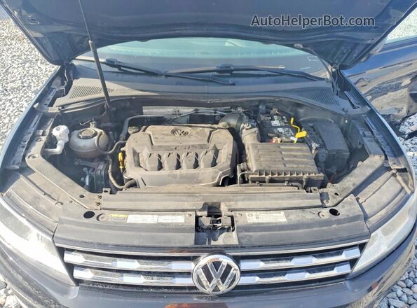 3VV0B7AX8JM083238 2018 VOLKSWAGEN TIGUAN Black Вид задньої частини салону