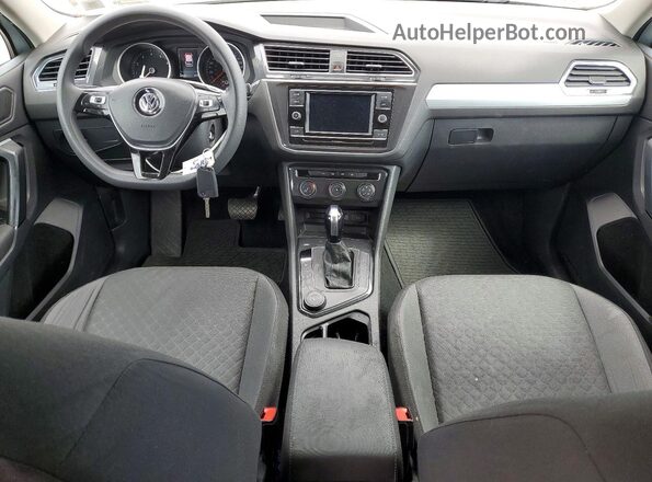 3VV0B7AX8KM051648 2019 VOLKSWAGEN TIGUAN White Widok deski rozdzielczej