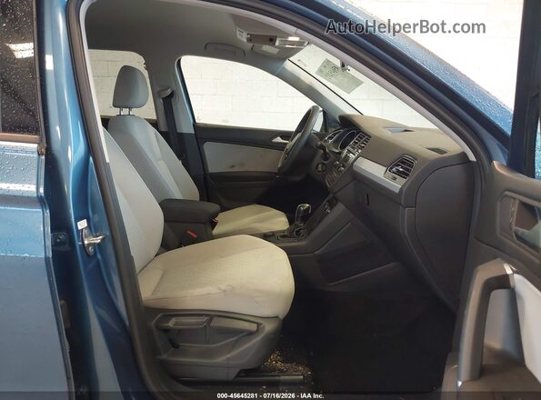 3VV0B7AX8LM175033 2020 VOLKSWAGEN TIGUAN Синий Вид салона спереди