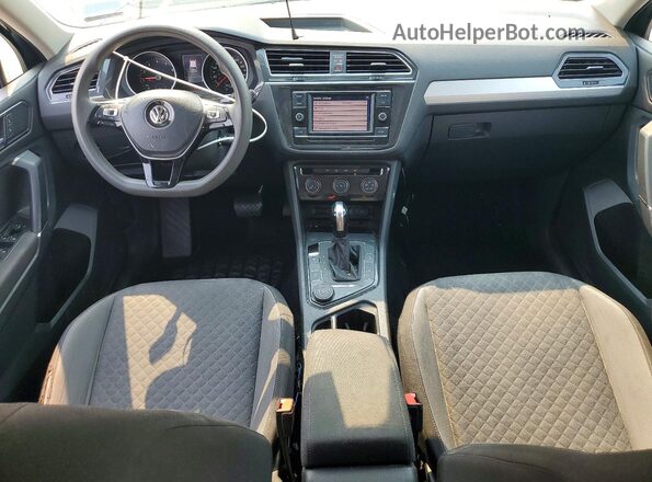 3VV0B7AX9JM092269 2018 VOLKSWAGEN TIGUAN Gray Вид панелі приладів