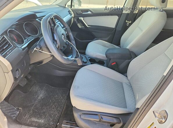 3VV0B7AX9KM194480 2019 VOLKSWAGEN TIGUAN White Вид салону спереду
