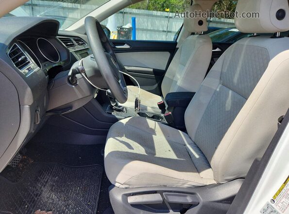3VV1B7AX0KM125553 2019 VOLKSWAGEN TIGUAN White Սալոնի դիմացի տեսք