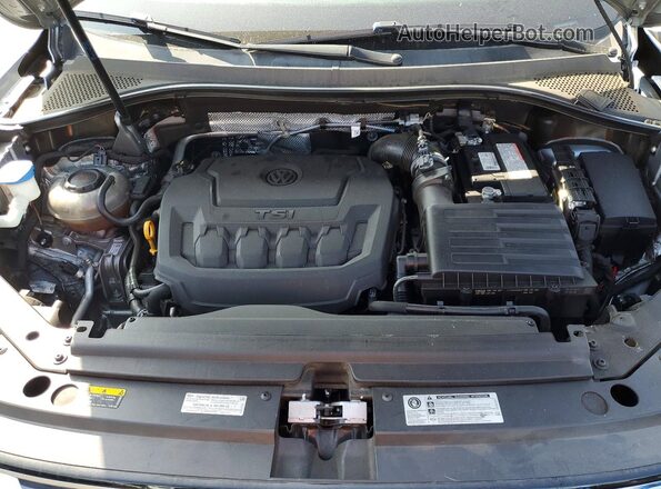 3VV1B7AX0KM125911 2019 VOLKSWAGEN TIGUAN Silver Widok komory silnika
