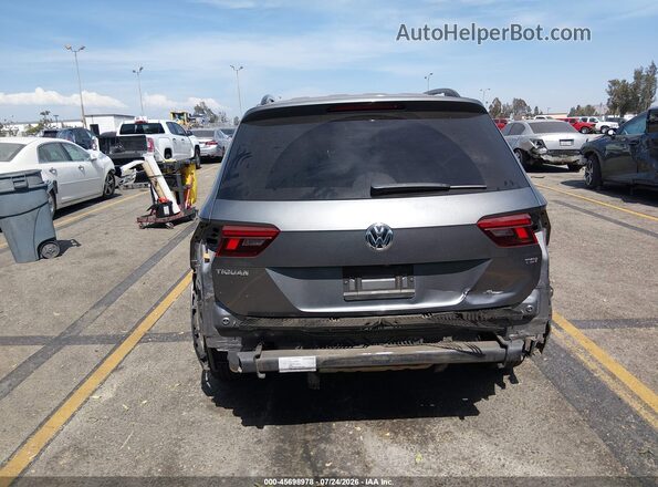 3VV1B7AX1JM119128 2018 VOLKSWAGEN TIGUAN Gray 