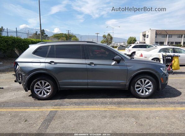 3VV1B7AX1JM119128 2018 VOLKSWAGEN TIGUAN Gray 360 interior view