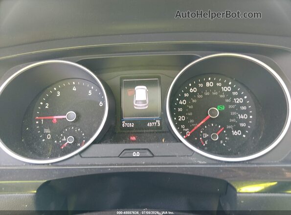 3VV1B7AX2JM111765 2018 VOLKSWAGEN TIGUAN White უკანა სავარძლების ხედი