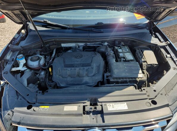 3VV1B7AX2JM115251 2018 VOLKSWAGEN TIGUAN Black Vista del compartimento del motor