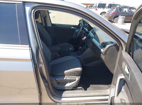 3VV1B7AX3KM181941 2019 VOLKSWAGEN TIGUAN Gray Вид салону спереду