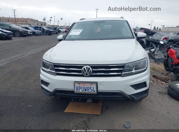 3VV1B7AX3LM055810 2020 VOLKSWAGEN TIGUAN White Вид задньої частини салону