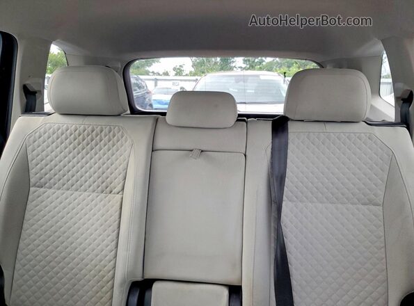 3VV1B7AX3LM076821 2020 VOLKSWAGEN TIGUAN Черный Вид задних сидений