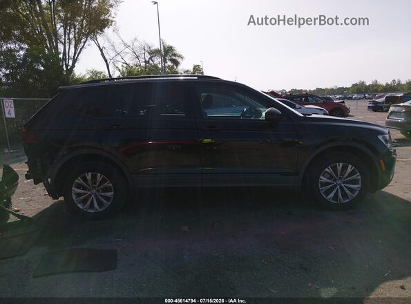 3VV1B7AX4JM015247 2018 VOLKSWAGEN TIGUAN Черный Вид задней части салона