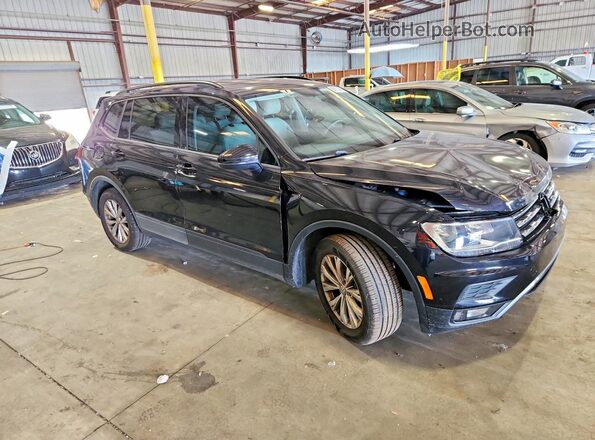 3VV1B7AX4JM040200 2018 VOLKSWAGEN TIGUAN Black Передня права чверть
